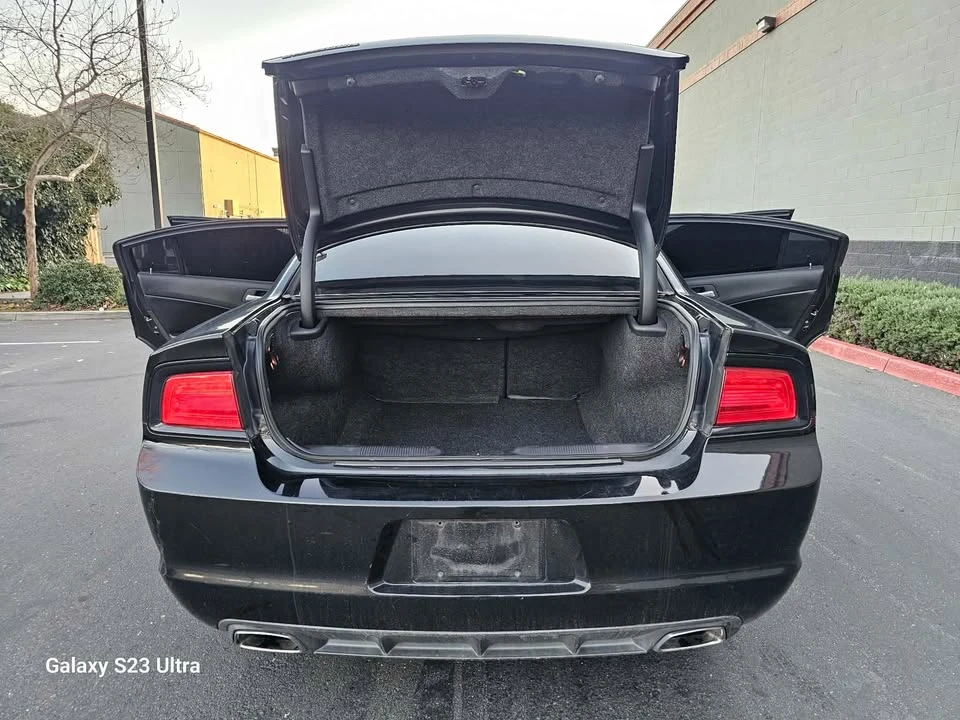 2012 Dodge Charger 7th Gen - Image 17 of 18