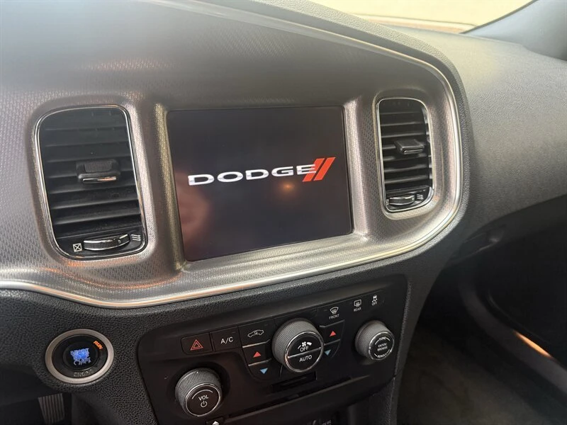 2012 Dodge Charger 7th Gen - Image 10 of 14