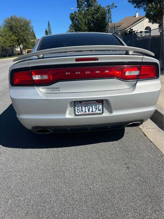 2012 Dodge Charger 7th Gen - Image 4 of 11