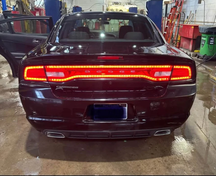 2012 Dodge Charger 7th Gen - Image 6 of 15