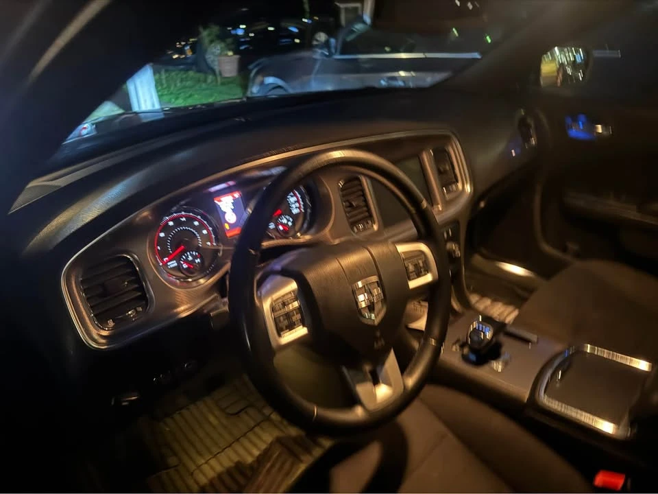 2012 Dodge Charger 7th Gen - Image 7 of 8