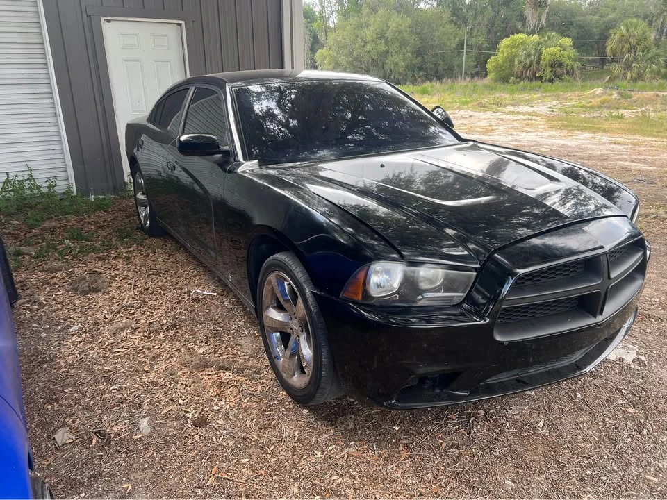 2012 Dodge Charger 7th Gen - Image 2 of 7