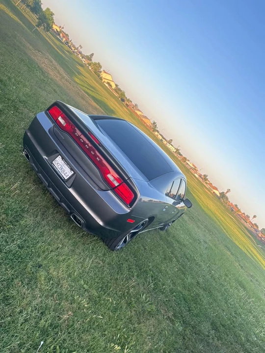 2012 Dodge Charger 7th Gen - Image 3 of 7