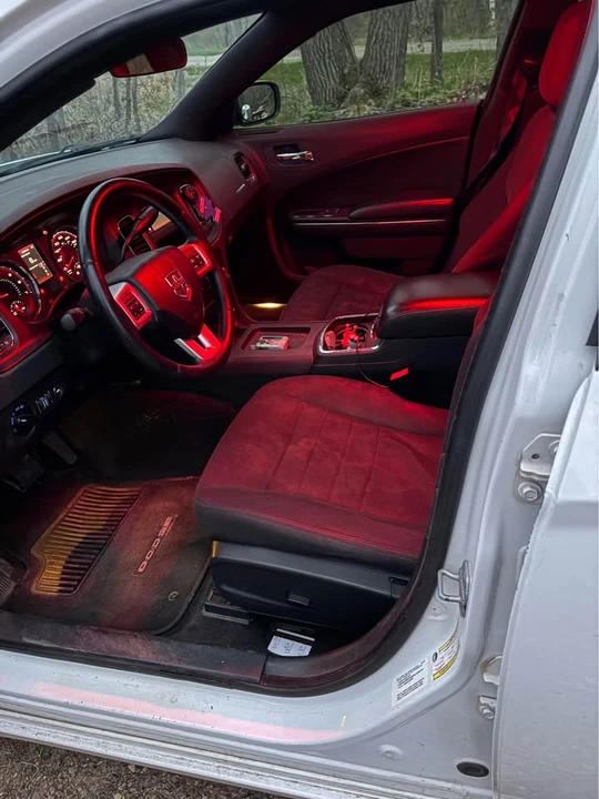 2012 Dodge Charger 7th Gen - Image 19 of 20