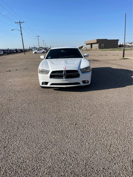 2012 Dodge Charger 7th Gen - Image 2 of 14