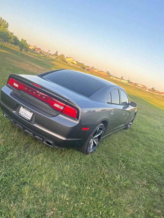 2012 Dodge Charger 7th Gen - Image 4 of 7