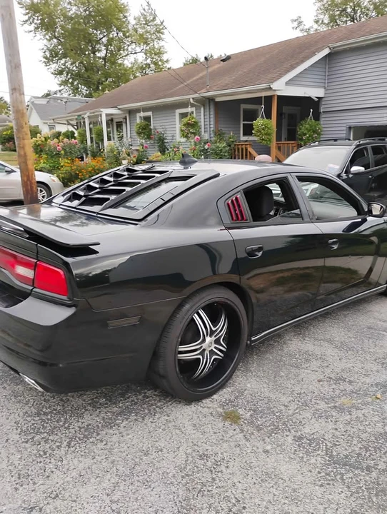 2012 Dodge Charger 7th Gen - Image 3 of 8