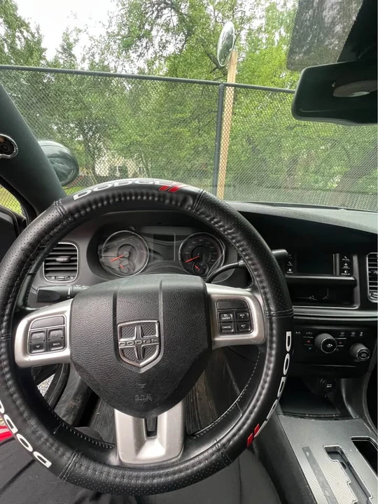 2012 Dodge Charger 7th Gen - Image 3 of 15