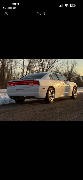 2012 Dodge Charger 7th Gen - Image 2 of 7