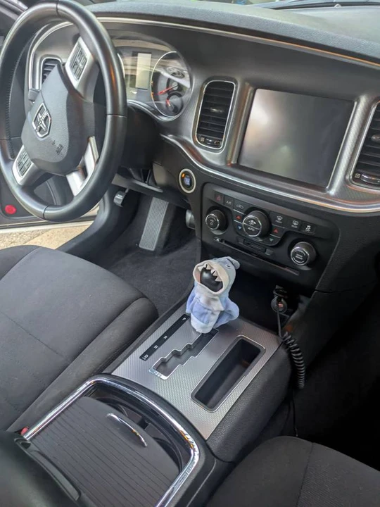 2012 Dodge Charger 7th Gen - Image 15 of 19