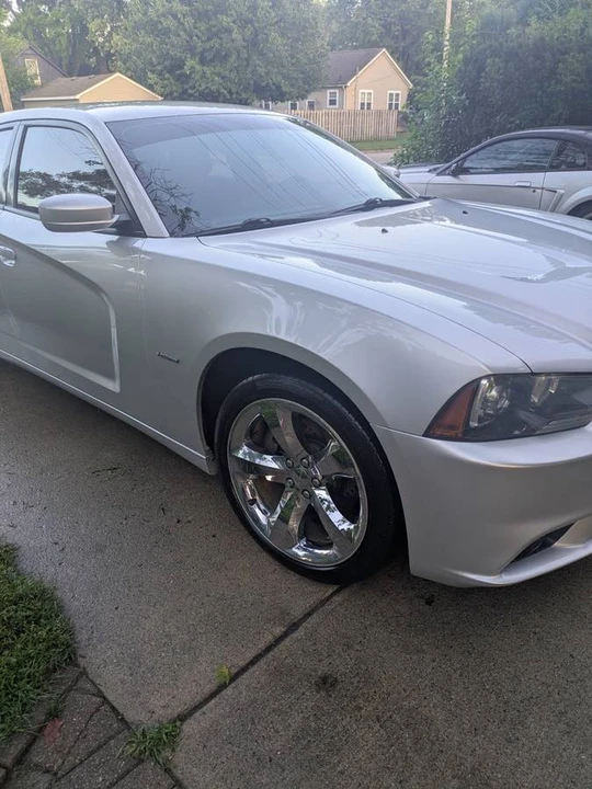 2012 Dodge Charger 7th Gen - Image 5 of 19