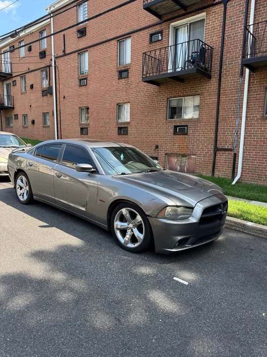 2012 Dodge Charger 7th Gen - Image 2 of 5