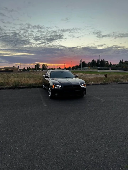 2012 Dodge Charger 7th Gen - Image 3 of 4