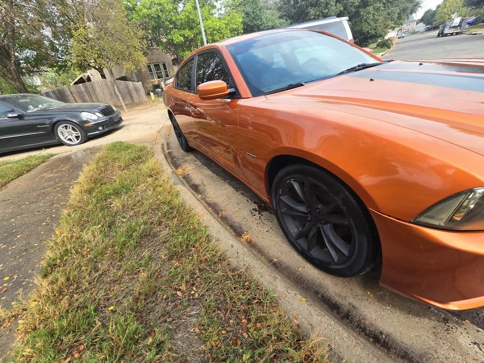2012 Dodge Charger 7th Gen - Image 3 of 8