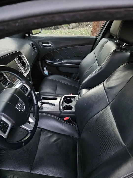 2012 Dodge Charger 6th Gen - Image 6 of 10