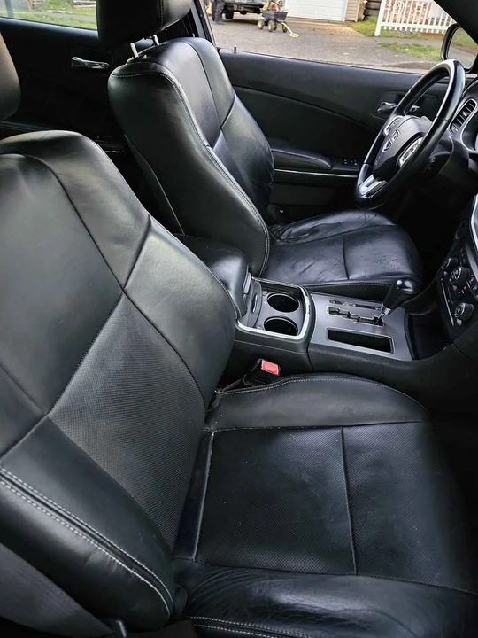 2012 Dodge Charger 6th Gen - Image 5 of 10
