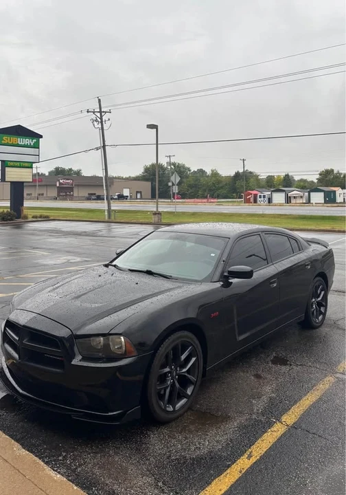 2012 Dodge Charger 6th Gen - Image 10 of 15