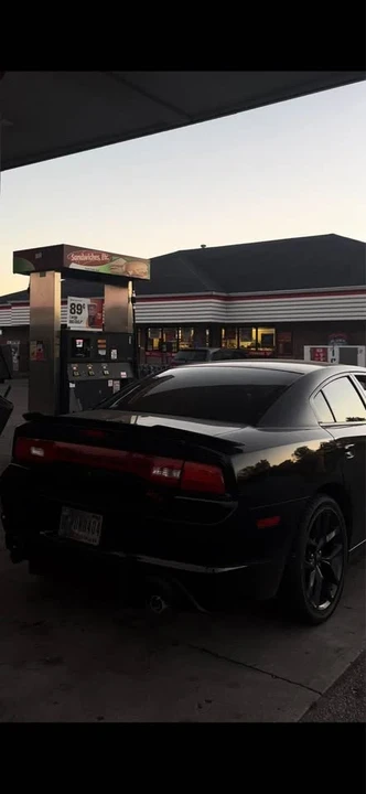 2012 Dodge Charger 6th Gen - Image 2 of 15