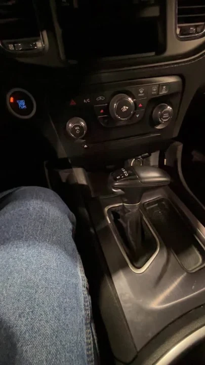 2012 Dodge Charger 6th Gen - Image 12 of 15