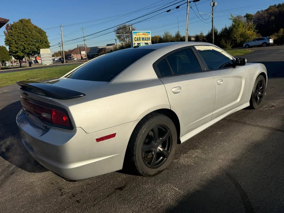2012 Dodge Charger 7th Gen - Image 4 of 6