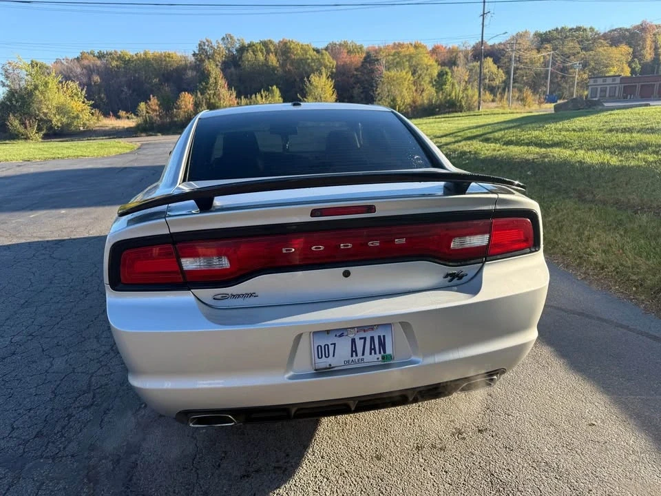 2012 Dodge Charger 7th Gen - Image 5 of 6