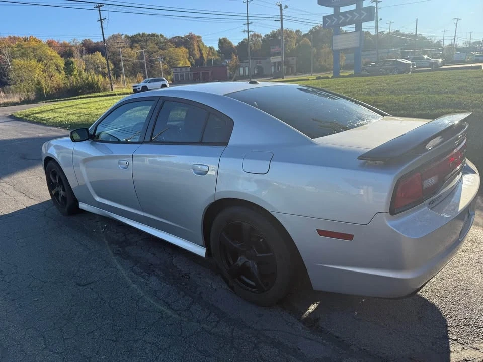 2012 Dodge Charger 7th Gen - Image 6 of 6