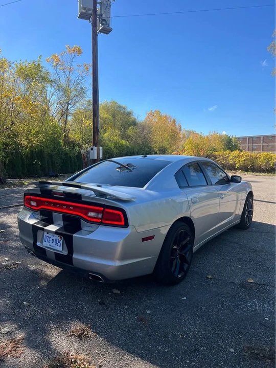 2012 Dodge Charger 7th Gen - Image 6 of 11