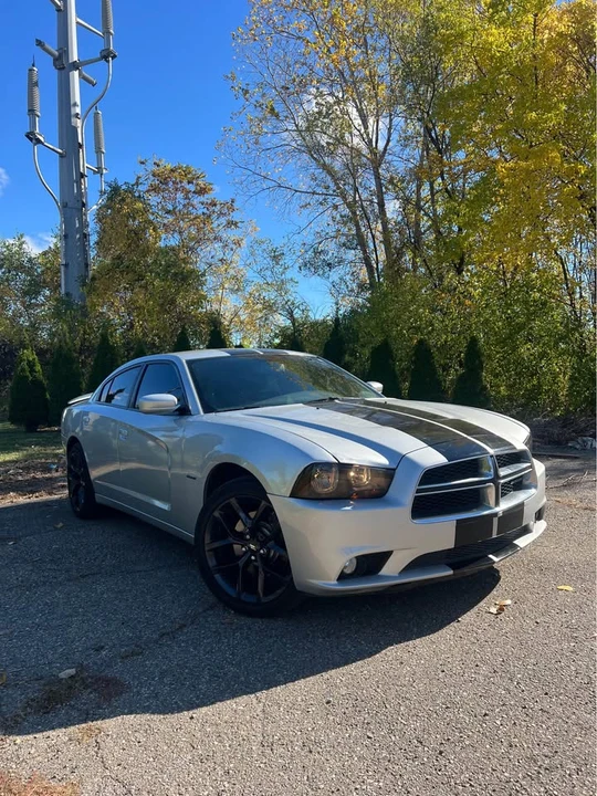 2012 Dodge Charger 7th Gen - Image 3 of 11