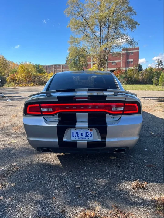2012 Dodge Charger 7th Gen - Image 7 of 11