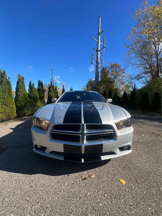 2012 Dodge Charger 7th Gen - Image 4 of 11