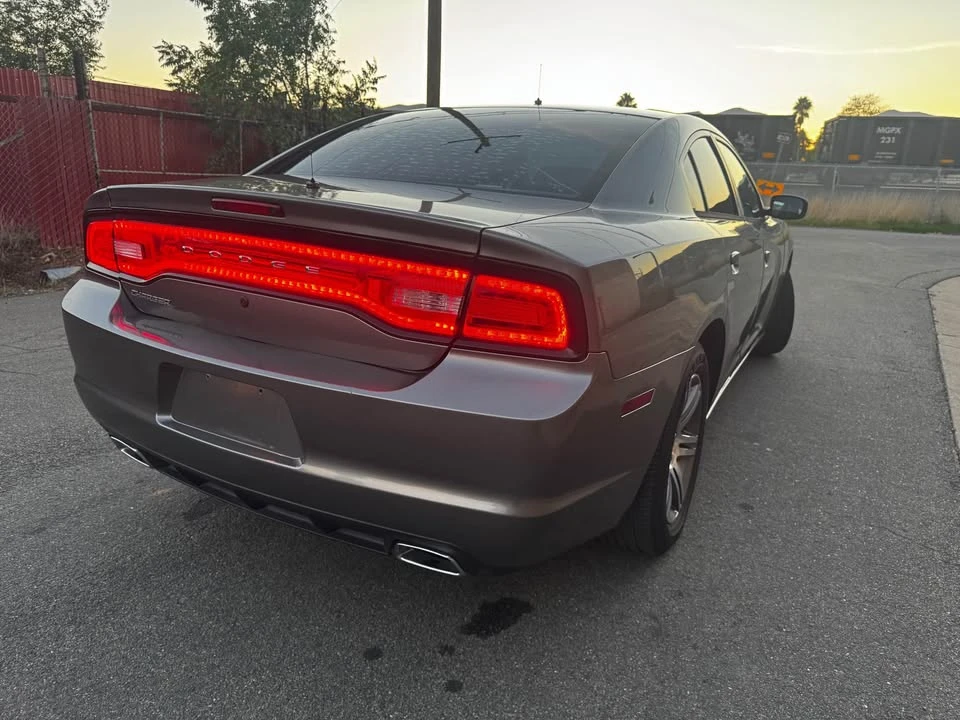 2012 Dodge Charger 7th Gen - Image 6 of 11