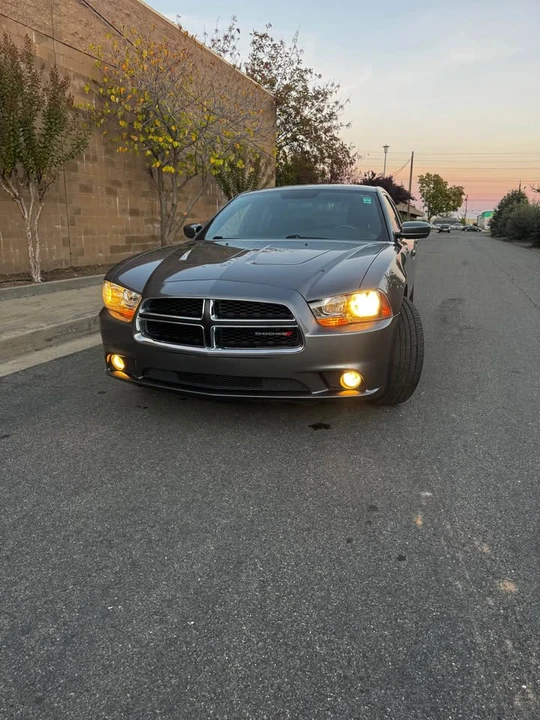 2012 Dodge Charger 7th Gen - Image 5 of 11