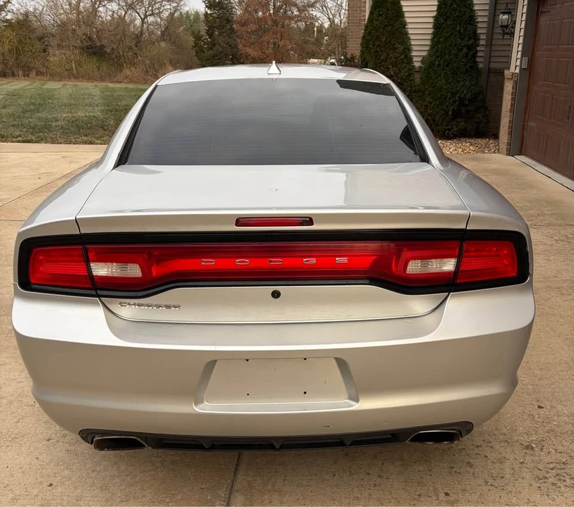 2012 Dodge Charger 7th Gen - Image 4 of 11