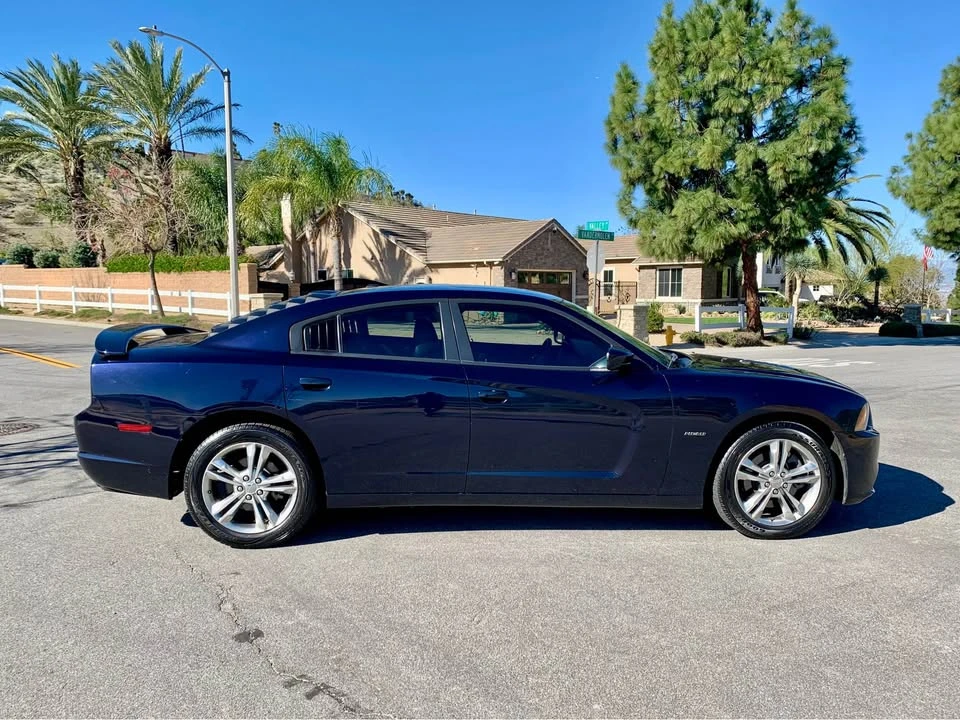 2012 Dodge Charger 7th Gen - Image 5 of 16