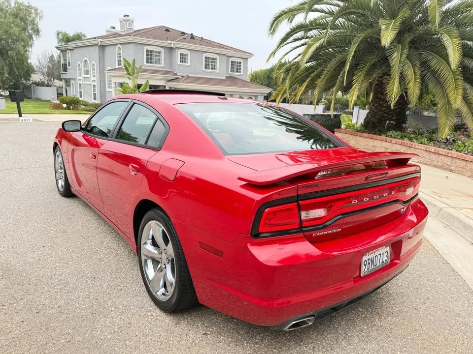 2012 Dodge Charger 6th Gen - Image 5 of 19