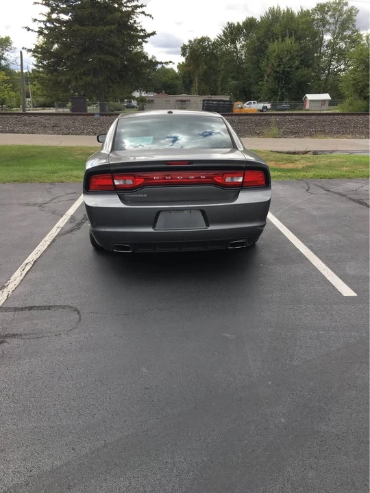 2012 Dodge Charger 7th Gen - Image 4 of 8