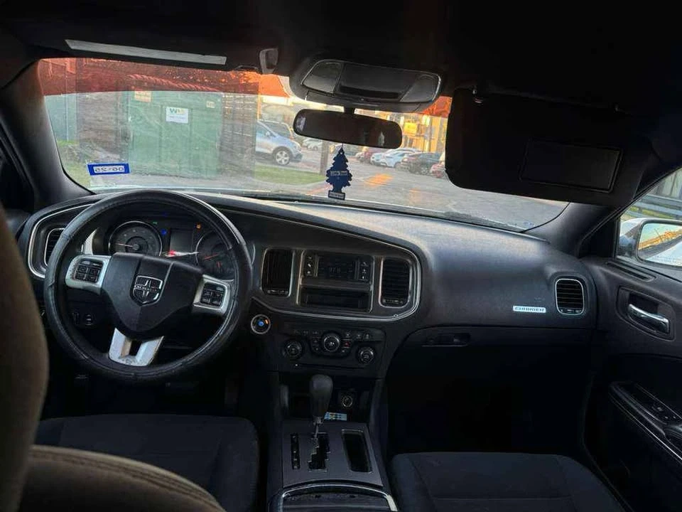 2012 Dodge Charger 7th Gen - Image 4 of 11