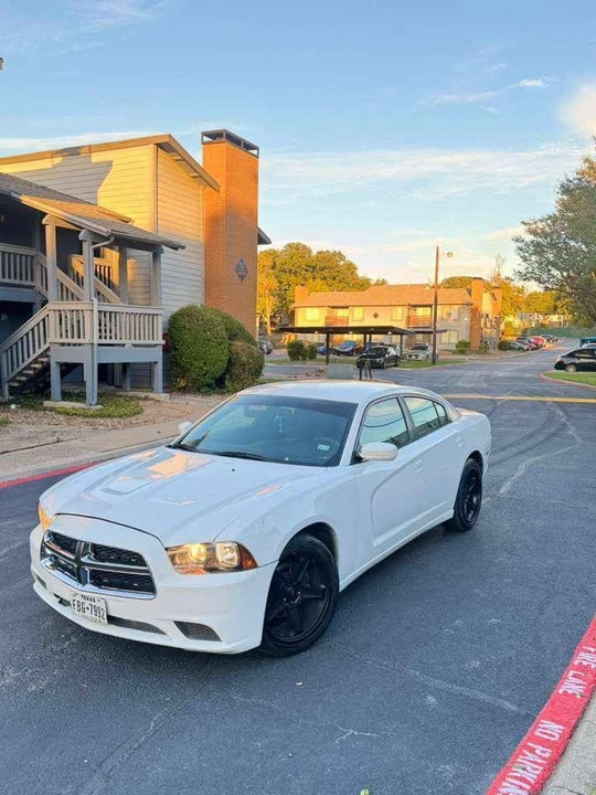 2012 Dodge Charger 7th Gen - Image 8 of 11