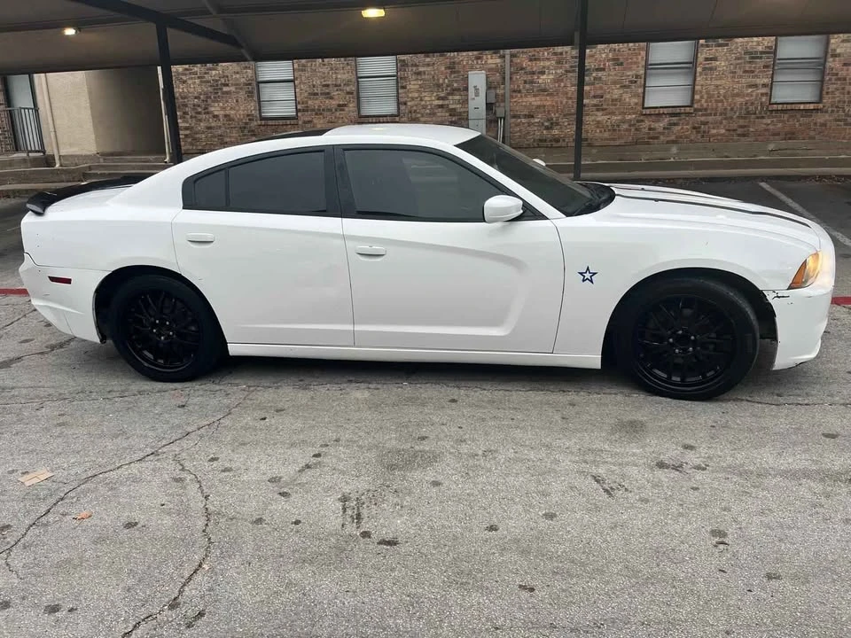 2012 Dodge Charger 7th Gen - Image 10 of 10
