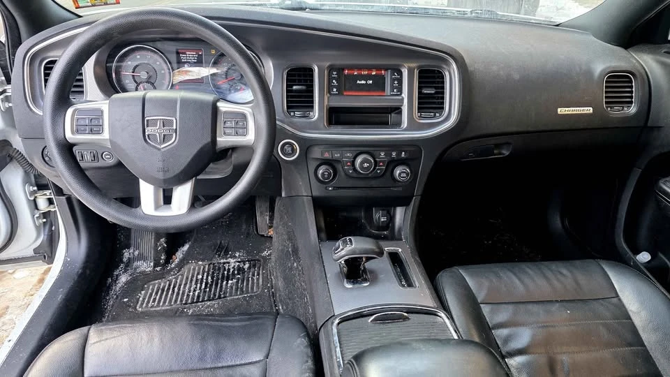 2012 Dodge Charger 6th Gen - Image 10 of 12