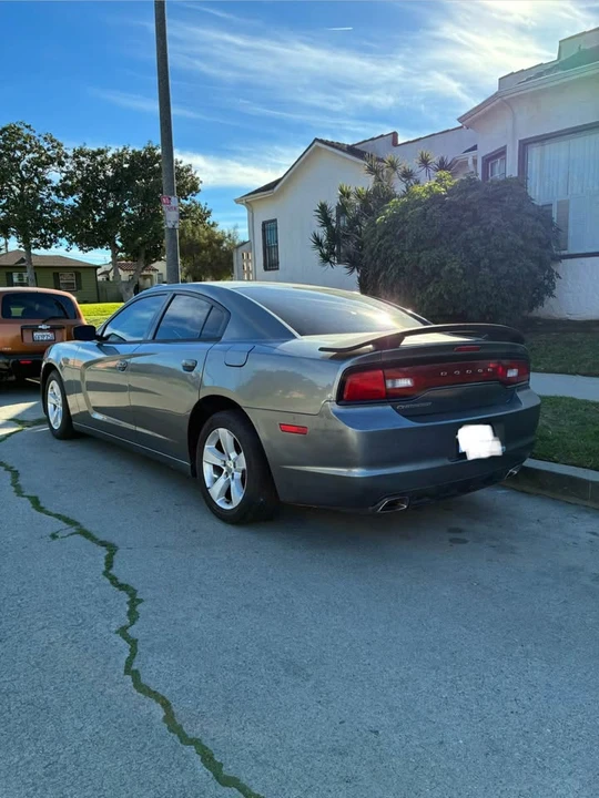 2012 Dodge Charger 7th Gen - Image 3 of 15