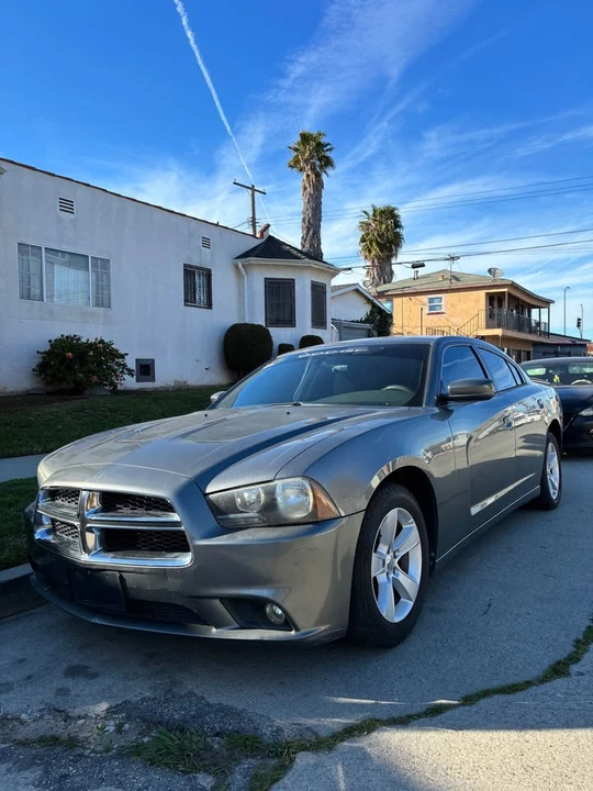2012 Dodge Charger 7th Gen - Image 2 of 15