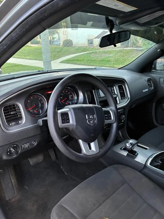 2012 Dodge Charger 7th Gen - Image 8 of 15