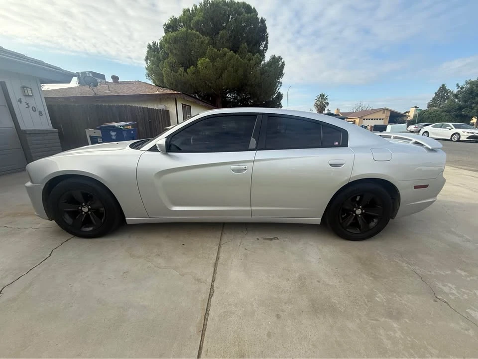 2012 Dodge Charger 7th Gen - Image 4 of 5