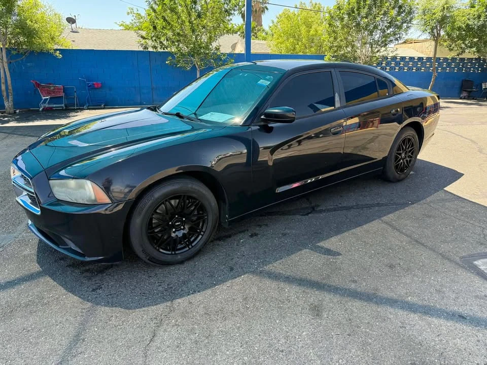 2012 Dodge Charger 7th Gen - Image 2 of 10