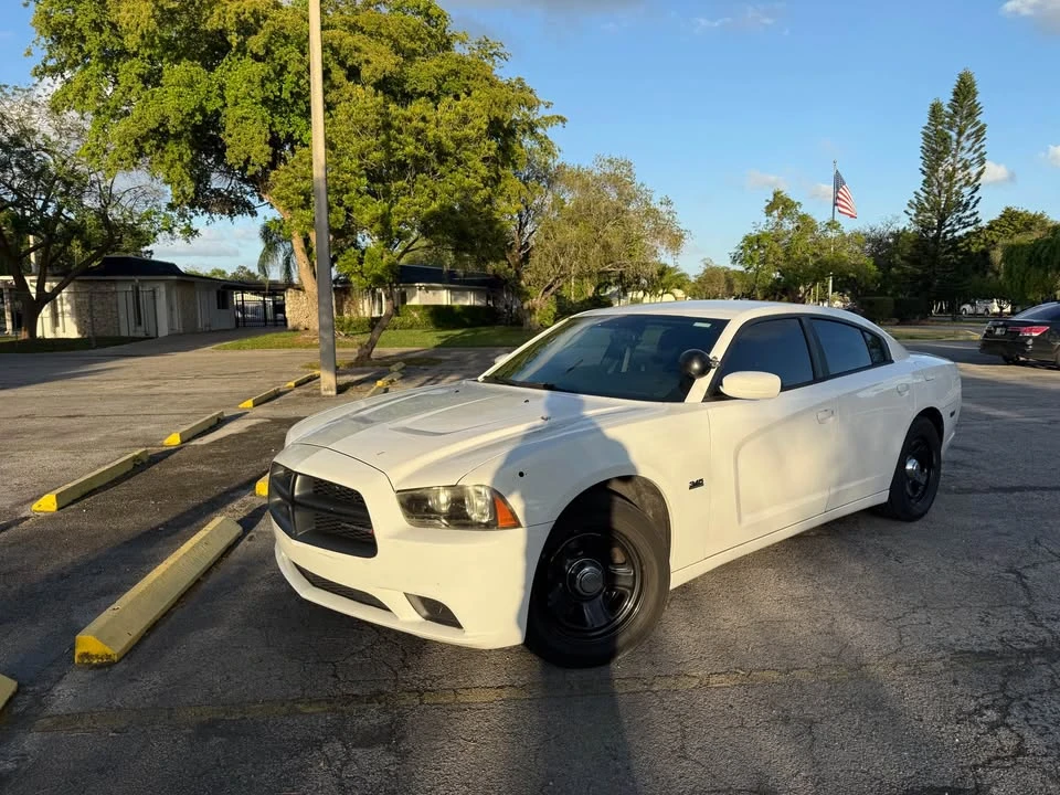 2012 Dodge Charger 7th Gen - Image 6 of 9