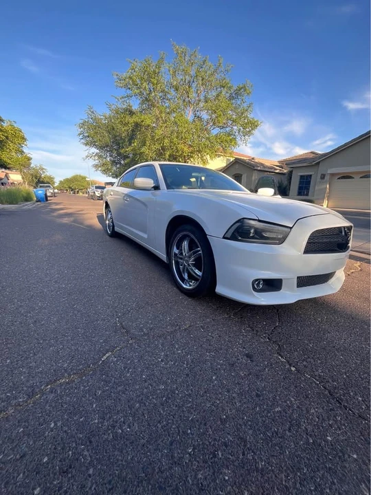 2012 Dodge Charger 7th Gen - Image 2 of 9
