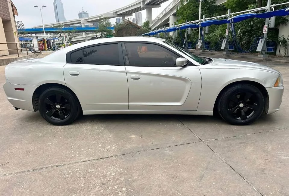 2012 Dodge Charger 7th Gen - Image 3 of 6