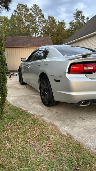 2012 Dodge Charger 7th Gen - Image 4 of 11