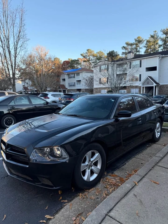 2012 Dodge Charger 7th Gen - Image 2 of 10